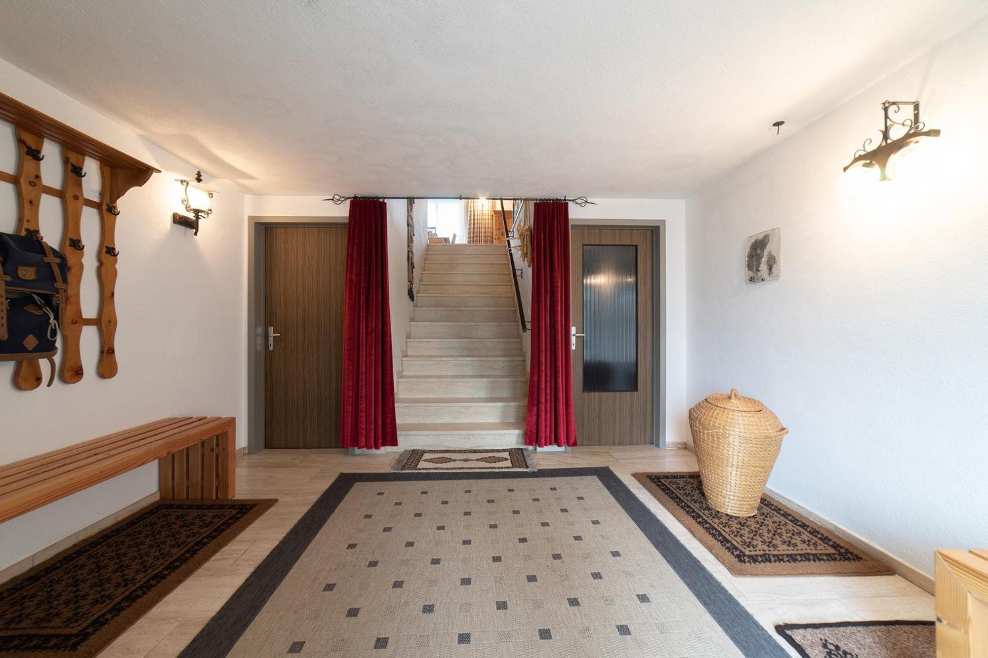 Jambo Pua Villa Alt St. Johann Ngoại thất bức ảnh